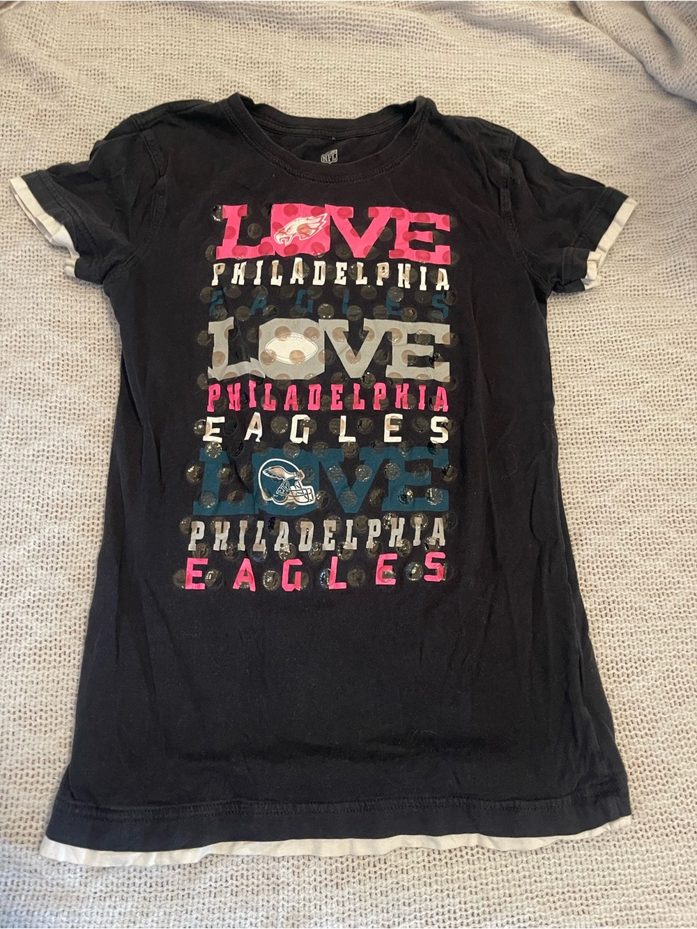 NFL Girls' Black Philadelphia Eagles 'LOVE' Graphic Tee with Pink Accents
